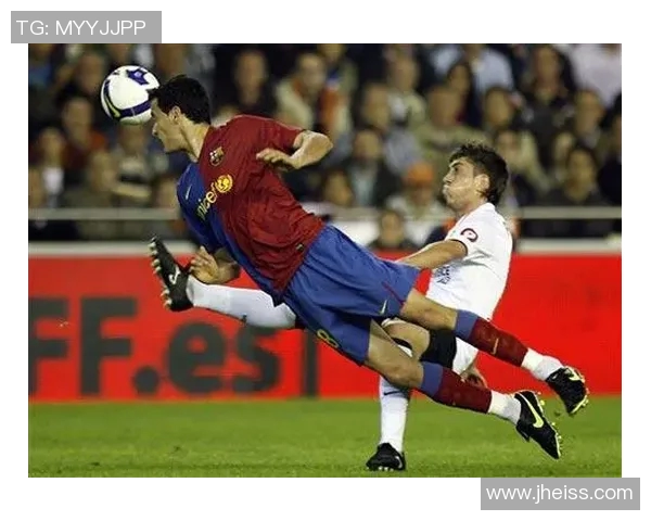 头球技艺卓越的足球明星们盘点与精彩瞬间回顾